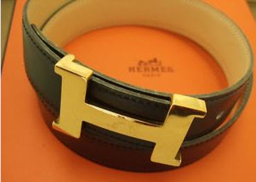 Cinq ceintures en cuir d